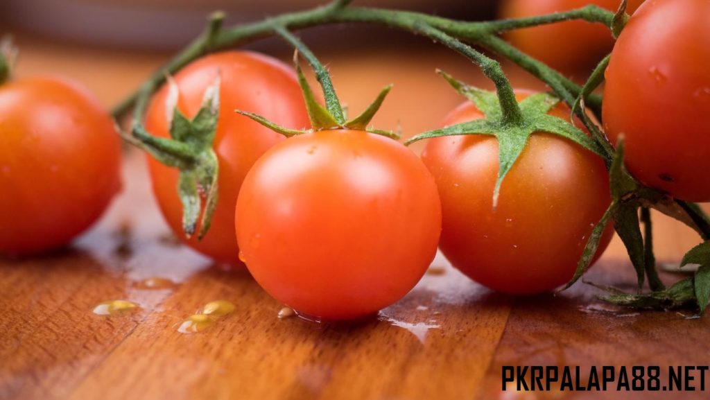 Manfaat Jus Tomat untuk Kesehatan Kulit 