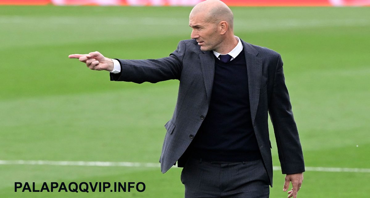 Jika Tangani PSG, Zidane Mau Ajak Gelandang Madrid
